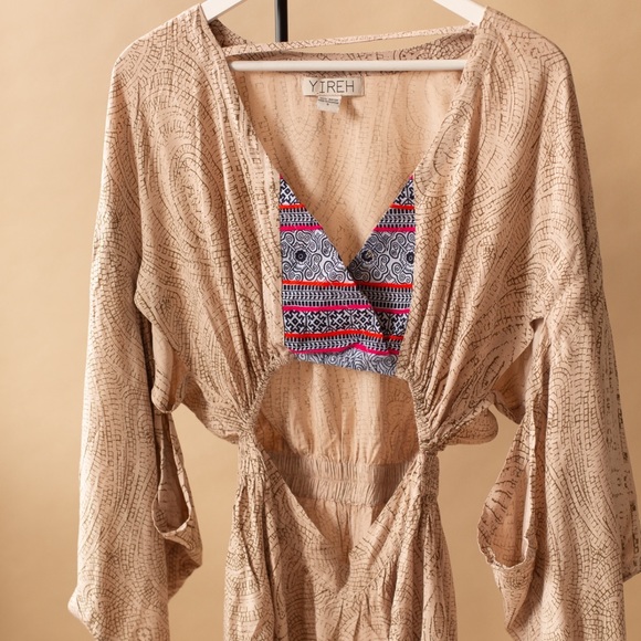 Long sleeve cutout waist romper - Picture 4 of 6